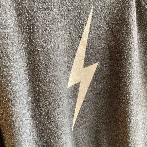 Cool Chaser Sweatshirt ⚡️ - Picture 3 of 4